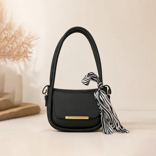 The Aesthetic Ivory Flap Bag Black 049